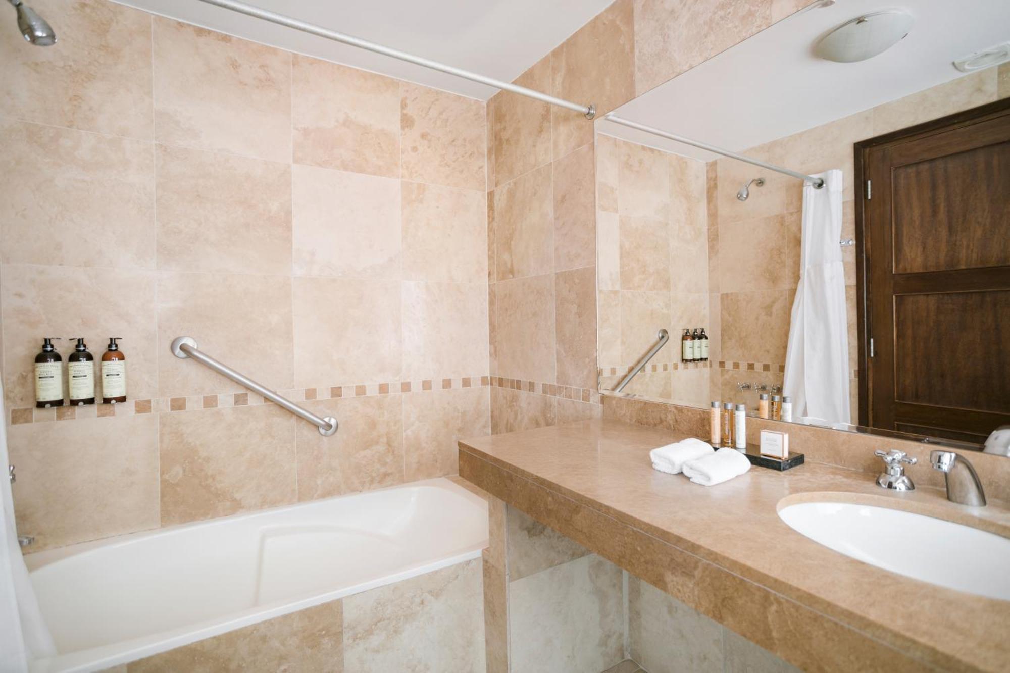 Готель Wyndham Costa Del Sol Куско Екстер'єр фото