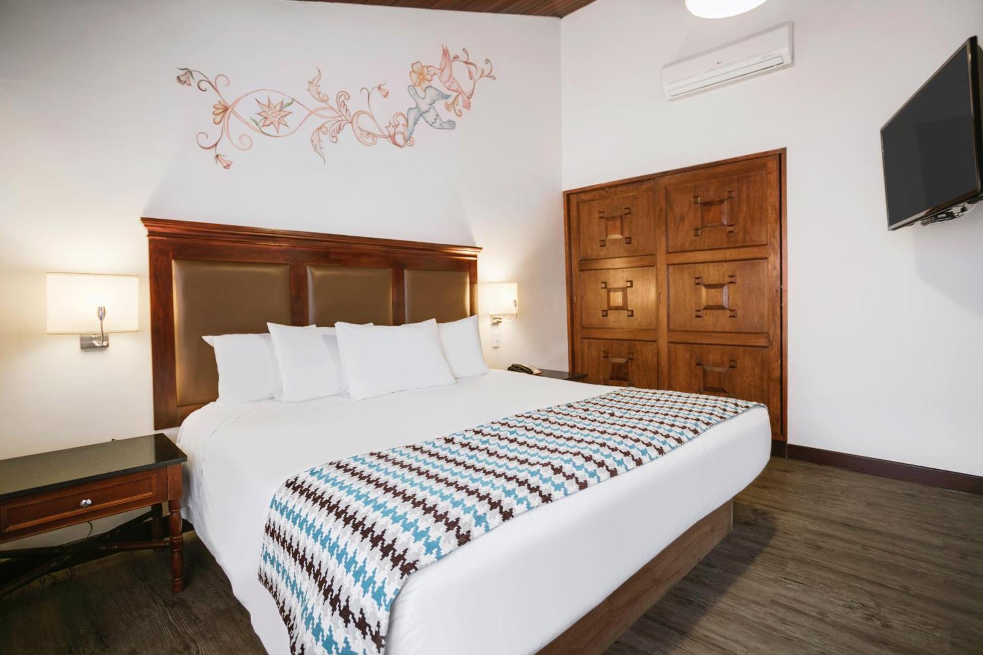 Готель Wyndham Costa Del Sol Куско Екстер'єр фото