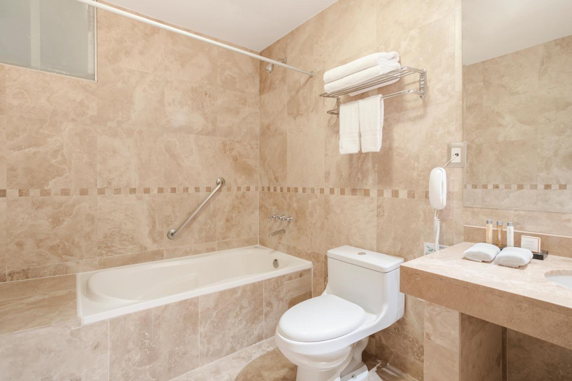 Готель Wyndham Costa Del Sol Куско Екстер'єр фото