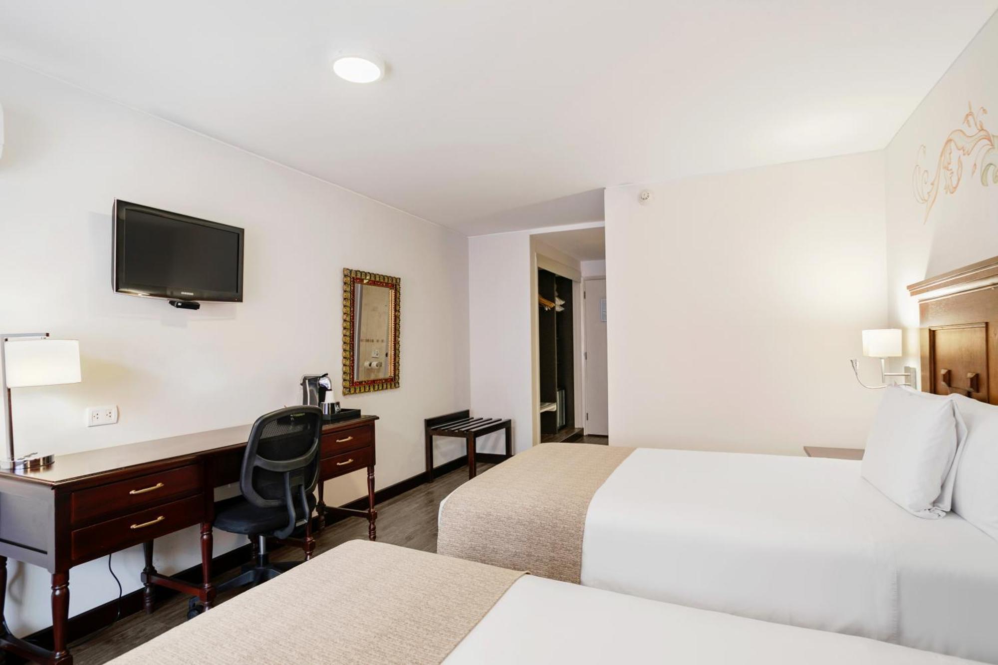 Готель Wyndham Costa Del Sol Куско Екстер'єр фото